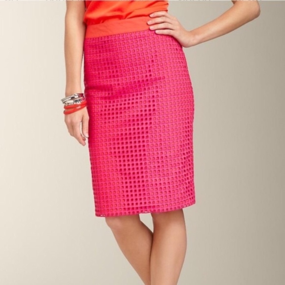 💎HP💎 Talbots Pink/Orange Eyelet Pencil Skirt - 4